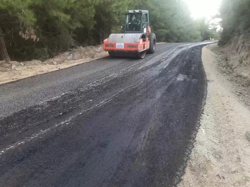 Hatay’da Yol çalışmaları Aralıksız Sürüyor