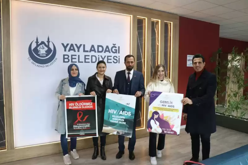 Dalış Rekortmeni Ercümen, Yayladağı’nda öğrencilerle Bir Araya Geldi