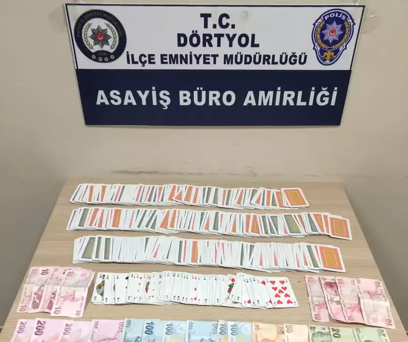 Dörtyol'da Kumar Oynayan 7 Kişiye 12 Bin 733 Lira Ceza