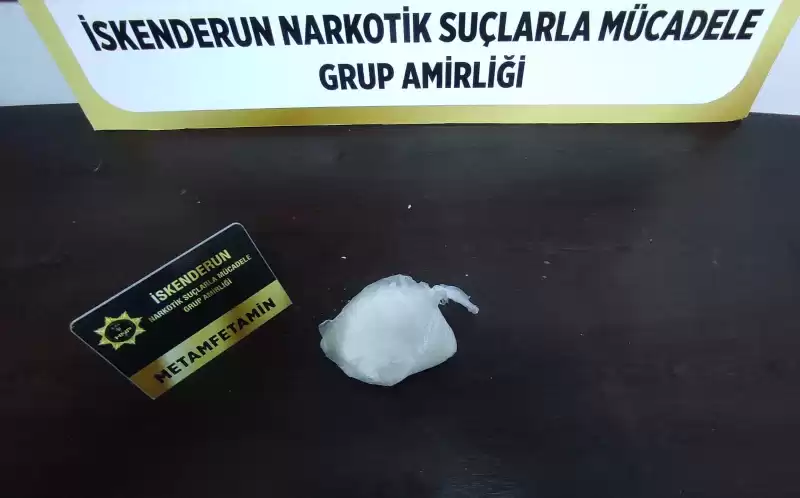 İskenderun'da Otomobilde 500 Gram Sentetik Uyuşturucu Ele Geçirildi