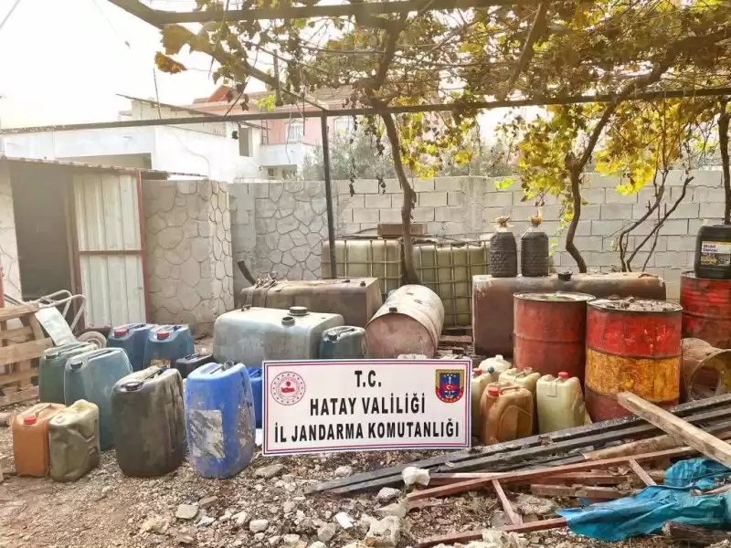 Kumlu'da 8 Bin 350 Litre Kaçak Akaryakıt Ele Geçirildi