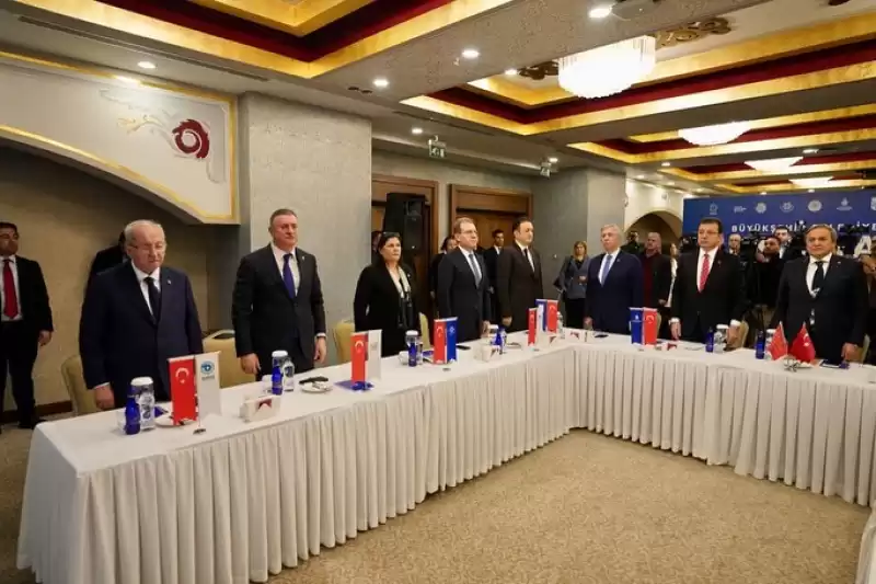 CHP’Lİ 11 BÜYÜKŞEHİR BELEDİYE BAŞKANINDAN ORTAK BİLDİRİ