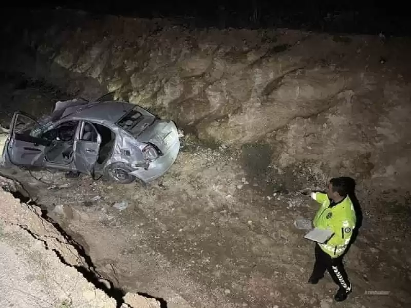 Polis Memuru Kazada Ağır Yaralandı