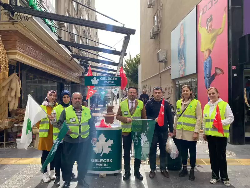 Gelecek Partisi İskenderun'da Stand Kurdu