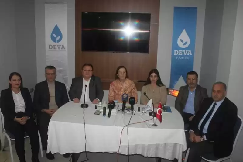 Deva Partisi Basınla Buluştu