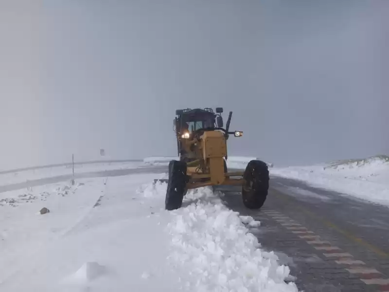 Karla Kapanan Yollar Açılıyor