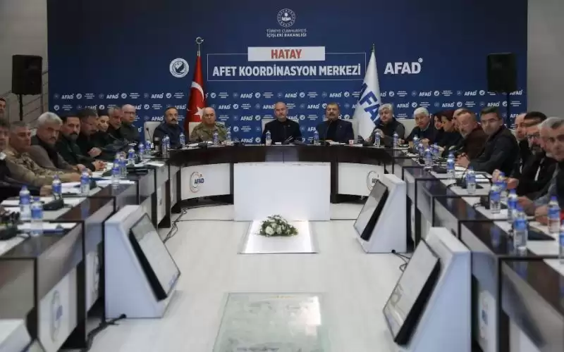 Hatay Afet Koordinasyon Merkezi'nde, Değerlendirme Toplantısı Gerçekleştirildi