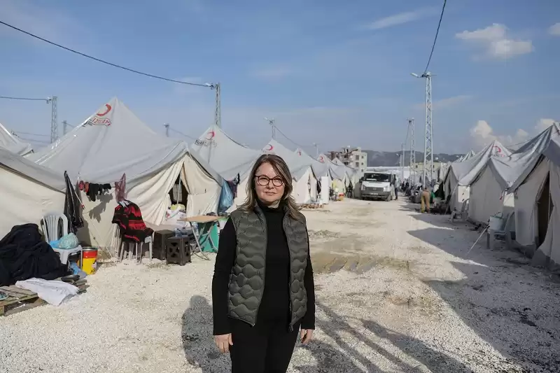 Türk Hukukçu Kadınlar Derneği Başkanı Süreyya Turan Depremzede Kadınları Ziyaret Etti