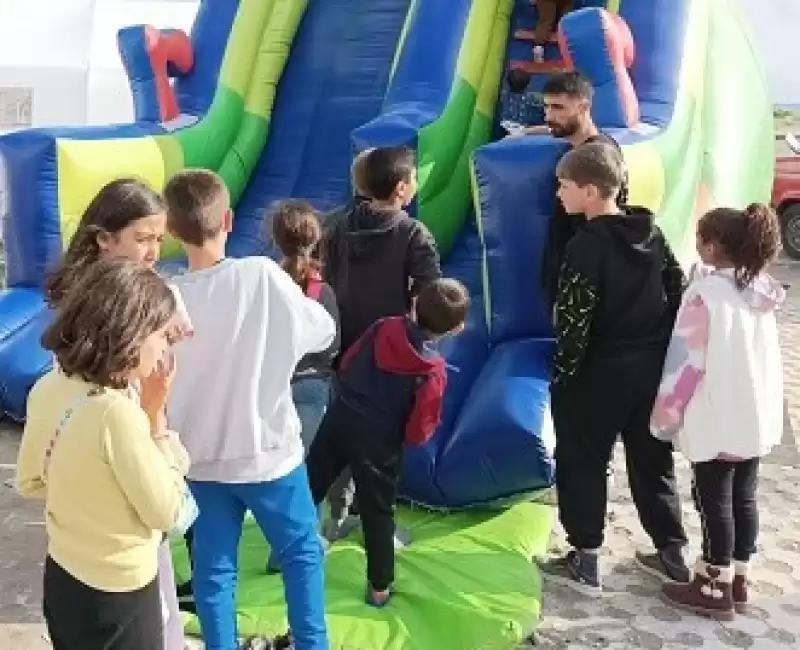 Hatay Samandağ'da Depremzede çocuklar, Oyun Parkında Eğlendi