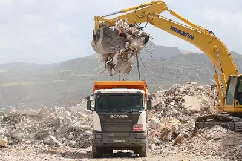 Hatay'da Bina Yıkım Ve Enkaz Kaldırma çalışmaları Sürüyor