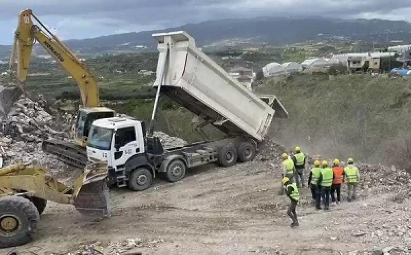 Hatay Samandağ'daki Molozlar Ayrıştırılıp Kalıcı Depolama Alanlarına Götürülecek