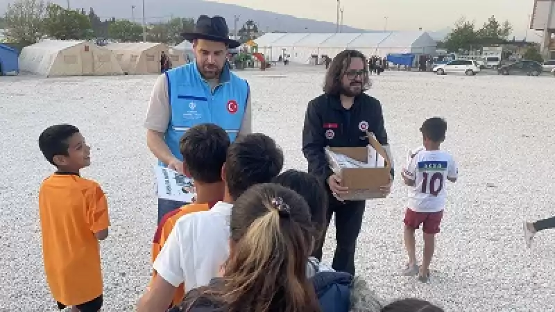 Boşnak Asıllı Avustralyalı Oyuncu Reshad Strik Depremzedeleri Yalnız Bırakmıyor