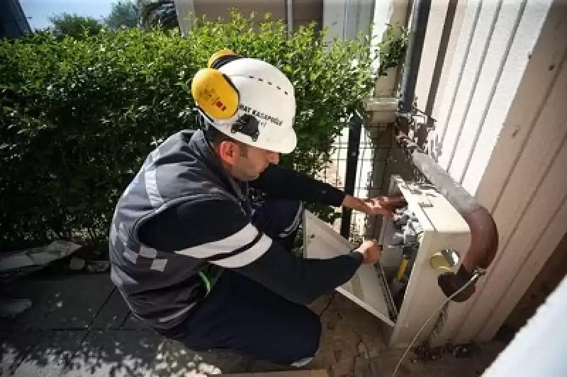 Depremin Vurduğu Hatay'da Hasarsız Ve Az Hasarlı Binaların Tamamına Doğal Gaz Verildi