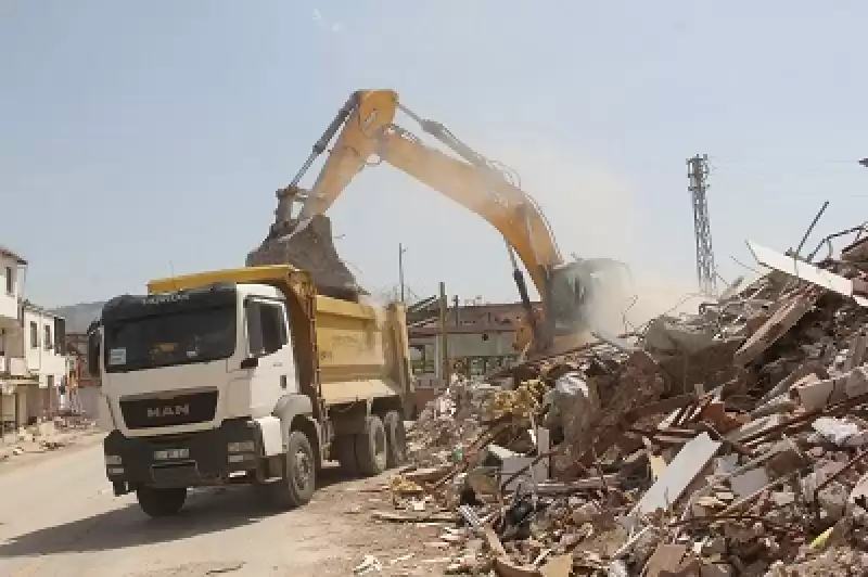 Hatay'da Bina Yıkım Ve Enkaz Kaldırma çalışmaları 57 Mahallede Yapılıyor