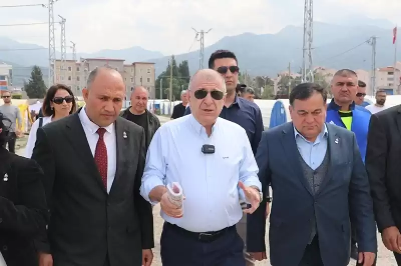 Zafer Partisi Genel Başkanı Ümit Özdağ, Hatay'da Depremzedeleri Ziyaret Etti