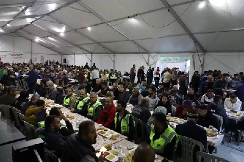 Başkan Savaş HBB Personeli Ile Iftar Sofrasında Buluştu 