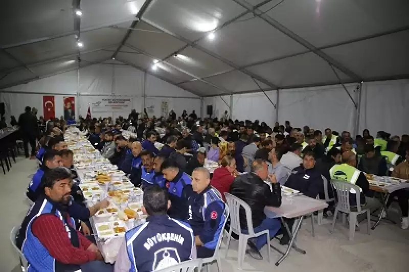 Başkan Savaş HBB Personeli Ile Iftar Sofrasında Buluştu 