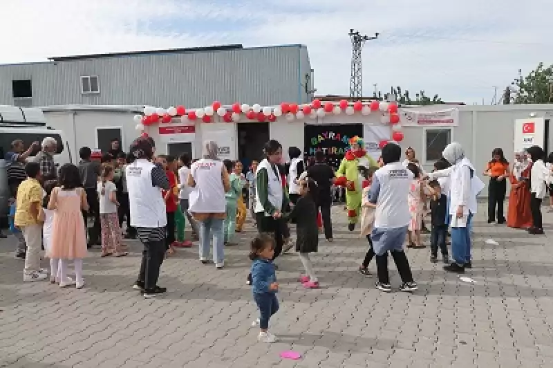 Hatay'da Depremzede çocuklar Için Bayram Eğlencesi Düzenlendi