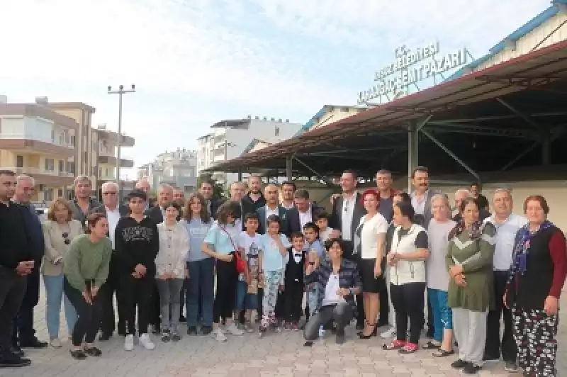 CHP Hatay Milletvekili Adayı Doç. Dr. Çalışkan Bayramda Vatandaşlarla Buluştu 