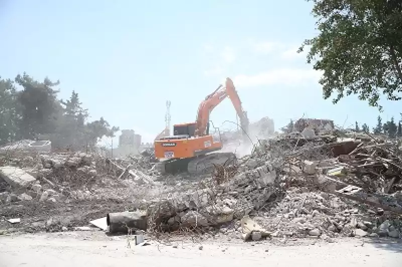 Hatay'da Bina Yıkım Ve Enkaz Kaldırma çalışmaları 80 Mahallede Sürdü