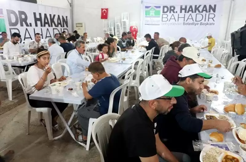 Bahçelievler Belediyesince Depremzedelere Hatay'ın Yöresel Yemeği Ikram Edildi