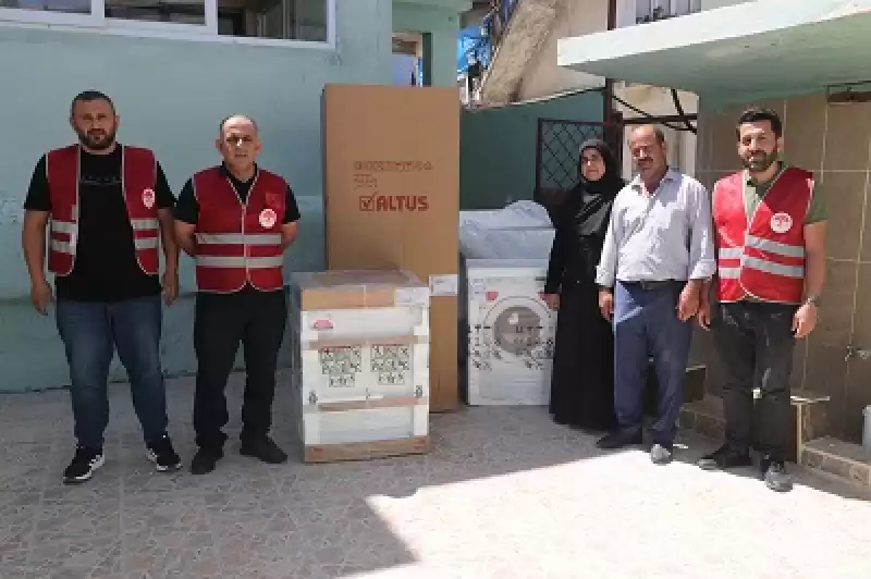 TOGEMDER'den Depremzede çifte çeyiz Yardımı