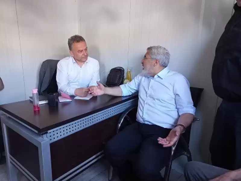 AK Parti'li Yayman'dan CHP Samandağ Seçim Bürosuna Ziyaret