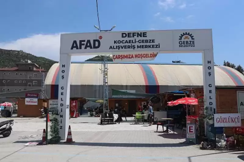 Depremden Etkilenen Hatay'da Esnaf Konteyner çarşılarda Hizmet Vermeyi Sürdürüyor