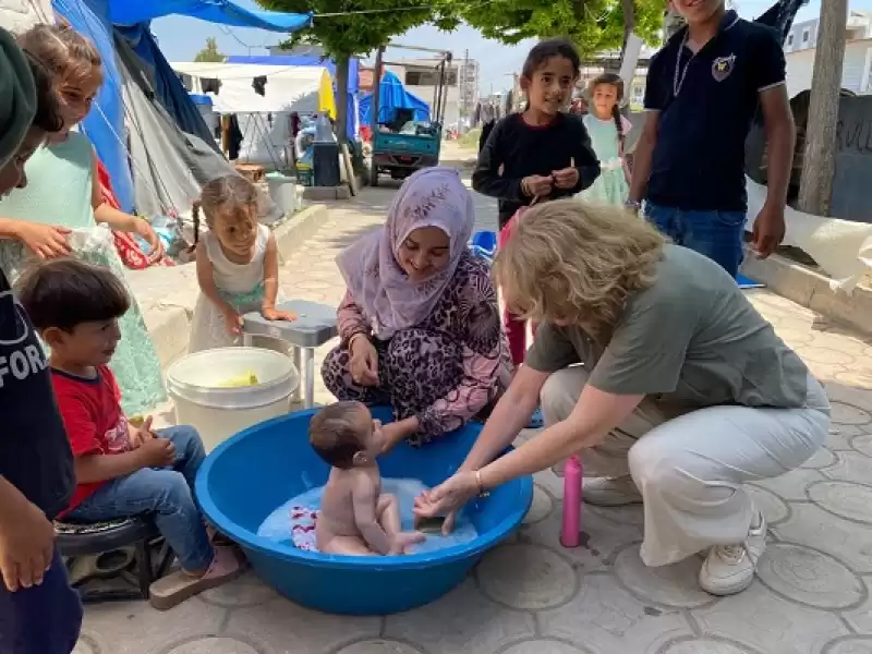 Nazan Savaş Depremzedelerle Buluştu