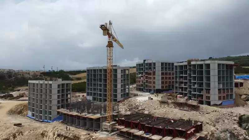 Hatay'da Depremzedeler Için Yapılan Kalıcı Konutların 4 Blokunun Kaba Inşaatı Bitti