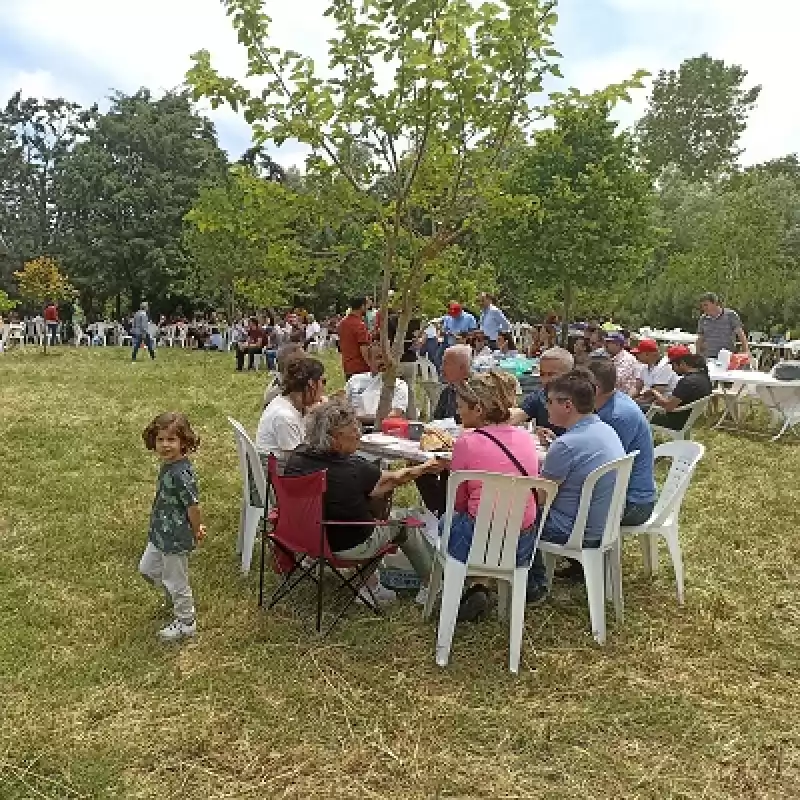 ASİ-DER, Çatalca’daki Dernek Bahçesinde Deprem Dayanışma Etkinliği Sergiledi