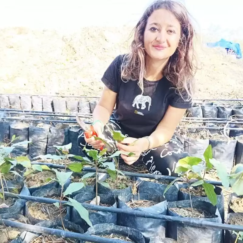 Hatay Halkına Fidan Hediye Ederek Acılarına Ortak Oluyor