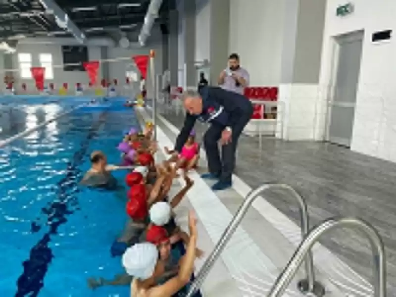 Başkan Yılmaz Depremin Yaralarını Sporla Iyileştiriyor