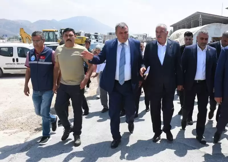 MHP Heyeti Depremden Etkilenen Hatay'da Incelemelerde Bulundu 