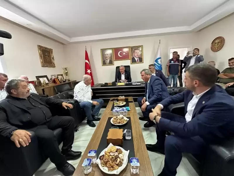 Başkan Yılmaz MHP Heyetini Ağırladı