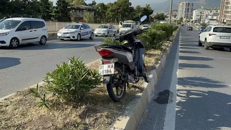 Hatay'da Otomobille çarpışan Motosikletteki 2 Kişi öldü