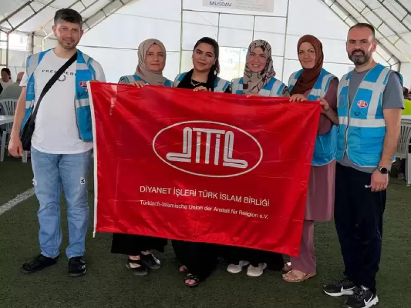 Diyanet İşleri Türk İslam Birliği Gönüllüleri Hatay'da Depremzede çocuklarla Buluştu