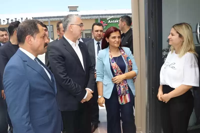 Çalışma Ve Sosyal Güvenlik Bakanı Işıkhan, Hatay'da Ziyaretlerde Bulundu