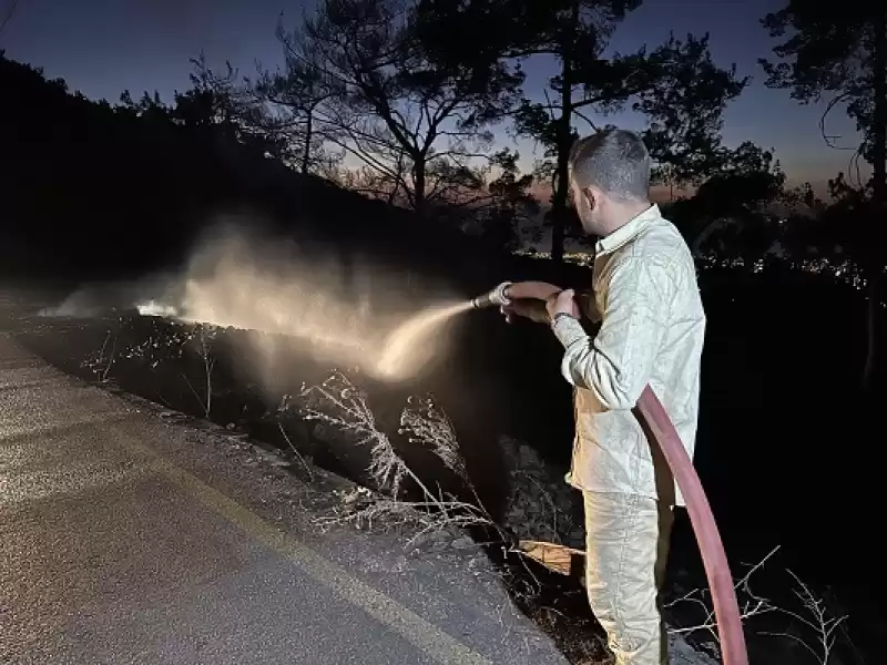  Hatay'ın Belen Ilçesinde Dün çıkan Orman Yangınına Müdahale Sürdü