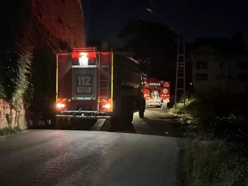  Hatay'ın Belen Ilçesinde Dün çıkan Orman Yangınına Müdahale Sürdü