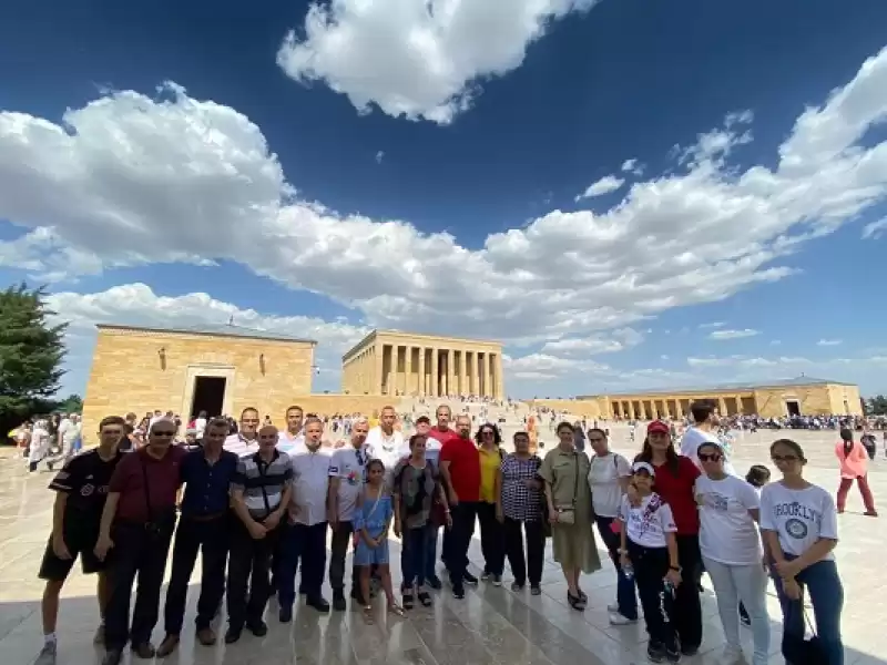 Hataylılar Anıtkabir'den Haykırdı; ‘Hatay özel Afet Bölgesi Ilan Edilsin!'