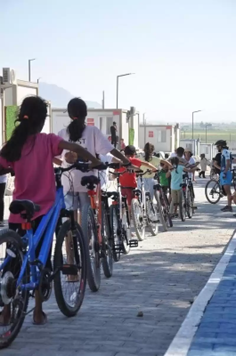 Hatay'da 225 çocuğa Bisiklet Hediye Edildi Ve Güvenli Sürüş Eğitimi Verildi