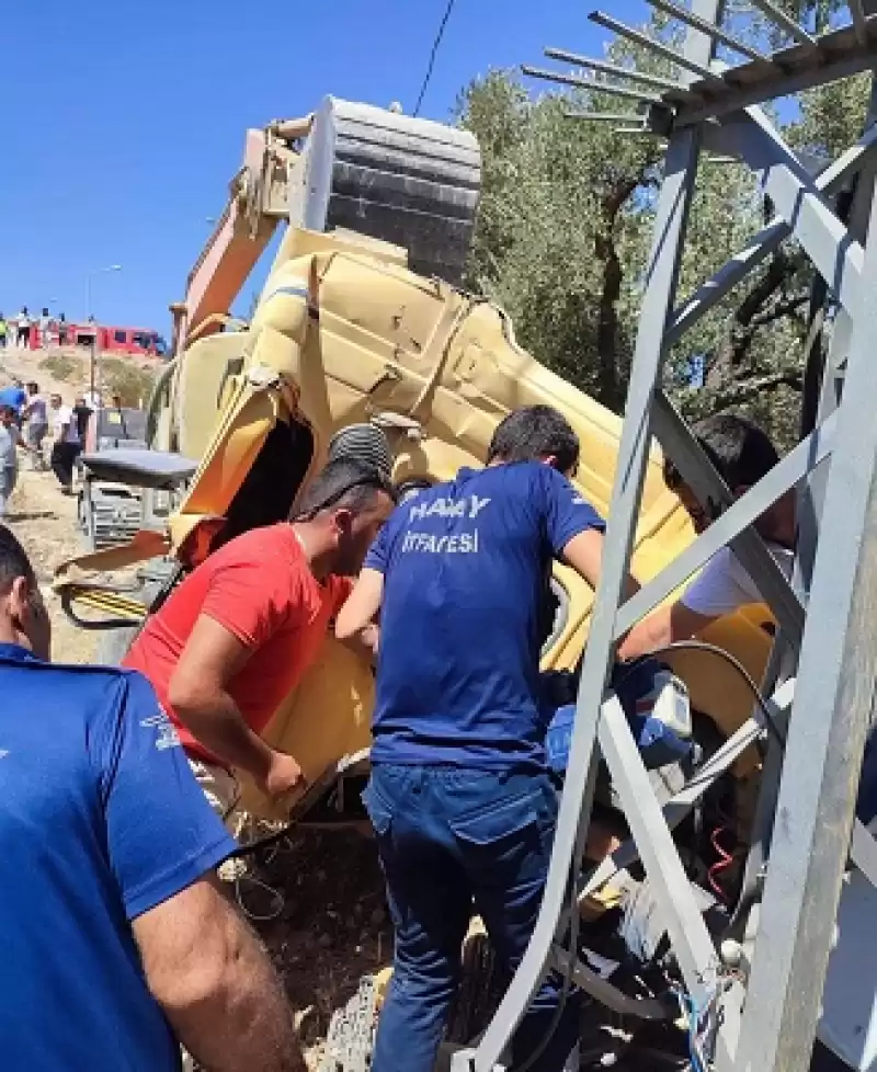 Hatay'da Su Tankeriyle Hafif Ticari Aracın Karıştığı Kazada 2 Kişi öldü