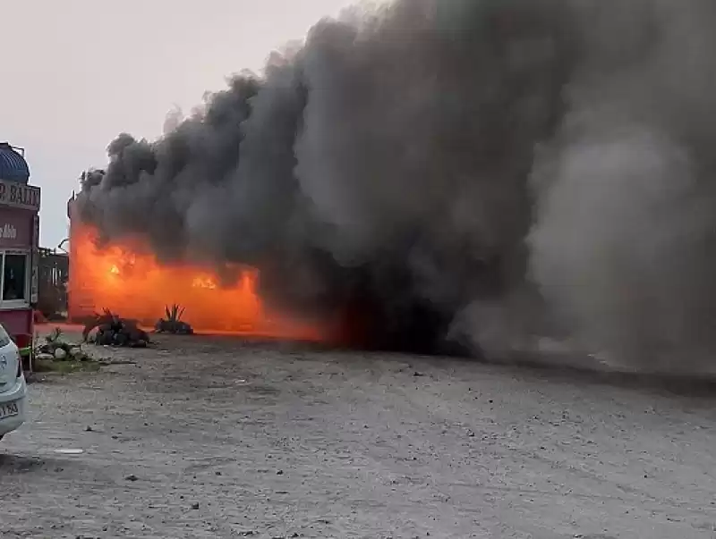 Hatay'da Konteyner Restoranda çıkan Yangın Söndürüldü