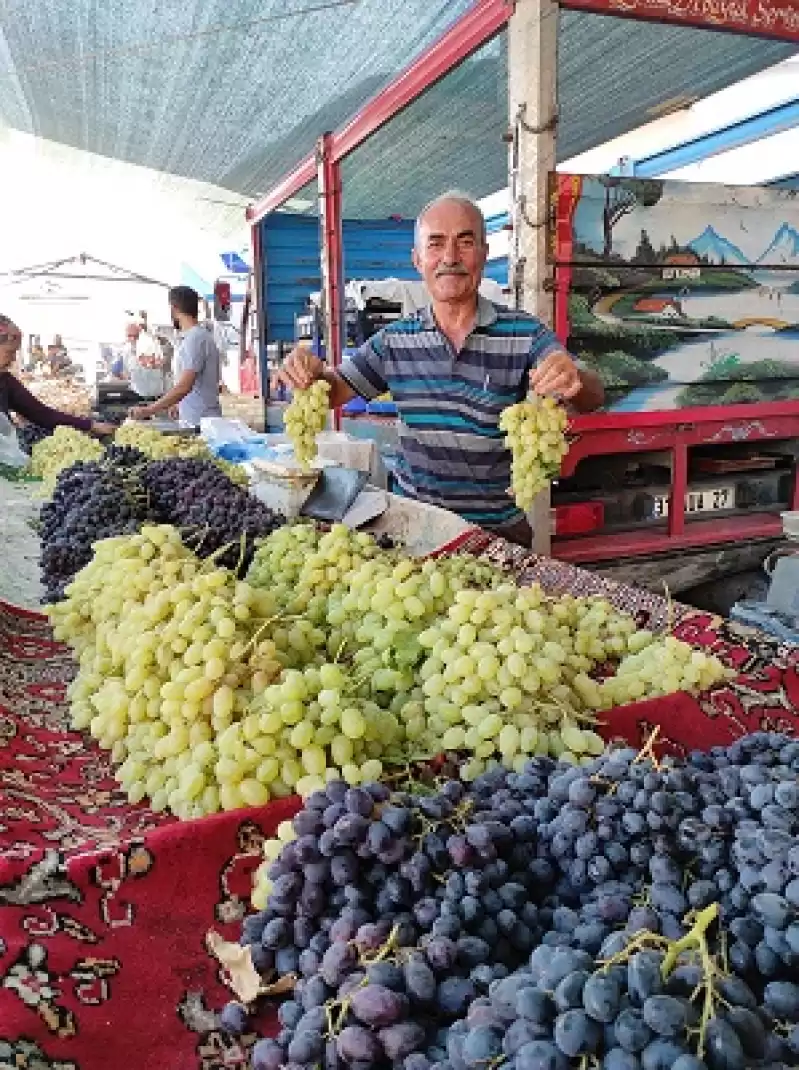 Narlıca Semt Pazarına Vatandaşlar Ilgi Gösteriyor