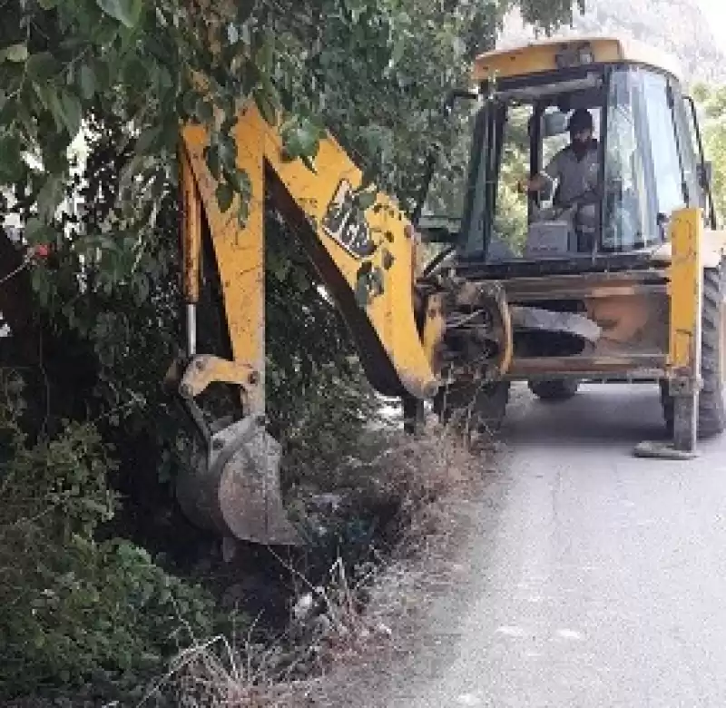 Samandağ Belediyesi Cadde Ve Sokakları Yenileme çalışmalarını Sürdürüyorlar