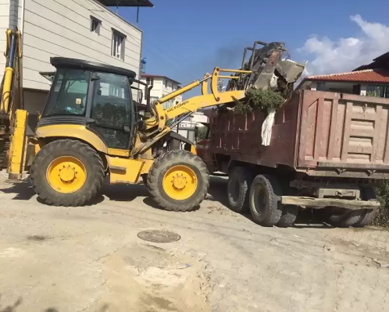 Samandağ Belediyesi Cadde Ve Sokakları Yenileme çalışmalarını Sürdürüyorlar