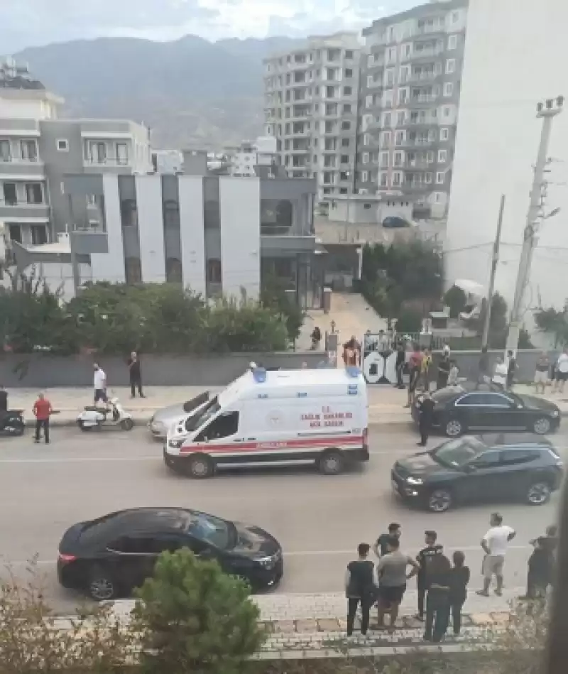 Hatay'da Babasını öldürüp Annesini Yaraladığı Iddia Edilen Zanlı Yakalandı