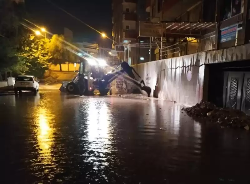 Hatay’da Metrekareye 75 Kg Yağış Düştü, Hbb 620 Personel Ile Aralıksız çalıştı 