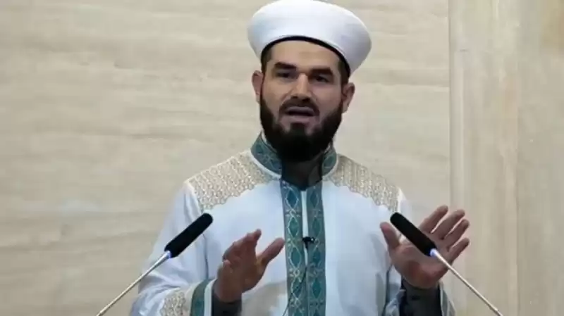 'Suriyeliyi Yıkadım Mis Kokuyordu!' Diye Konuşan Imam Açığa Alındı